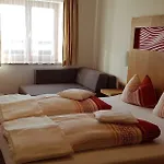 Pfindlhof Bed & Breakfast