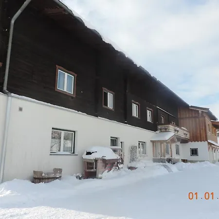 Pfindlhof Bed & Breakfast